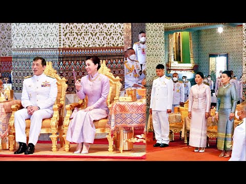 พระบาทสมเด็จพระเจ้าอยู่หัว สมเด็จพระนางเจ้าฯ ทรงบำเพ็ญพระราชกุศลในการพระราชพิธีสงกรานต์ ประจำปี ๒๕๖๕