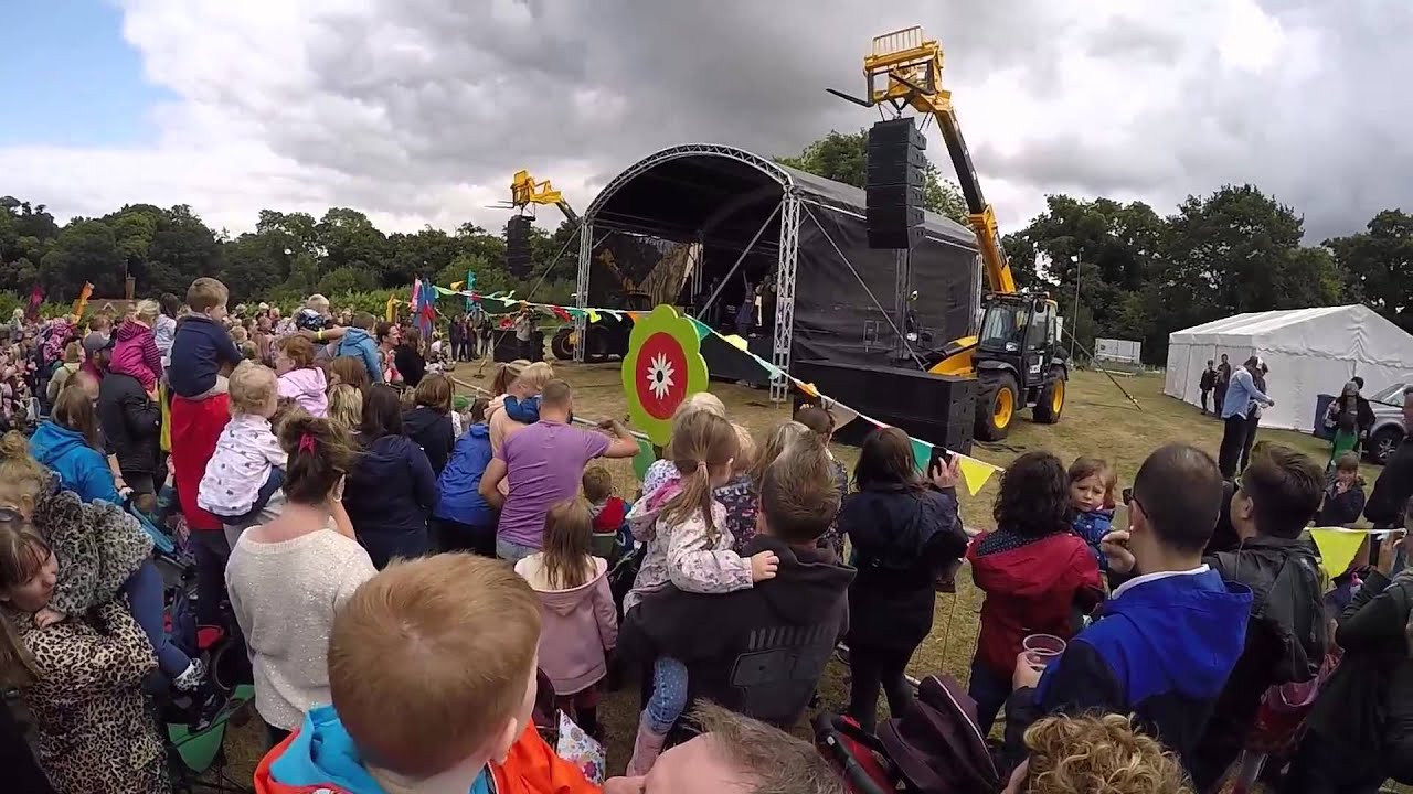 Justin Fletcher at Jimmys farm festival 2015 YouTube