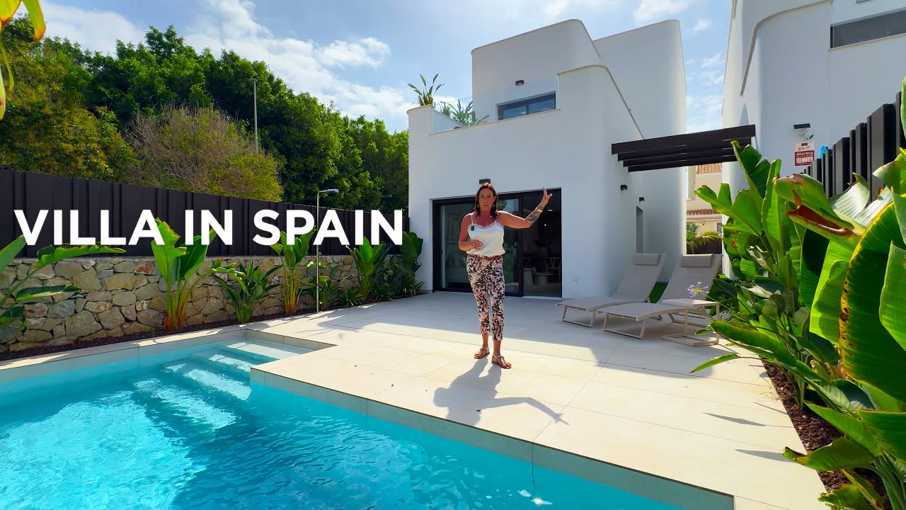 Villa close to the beach in Spain on The Costa Blanca