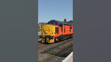 37405+97302 arriving at Chester on 6C56 #trains #railway #class37 #class97 #train #trainspotting