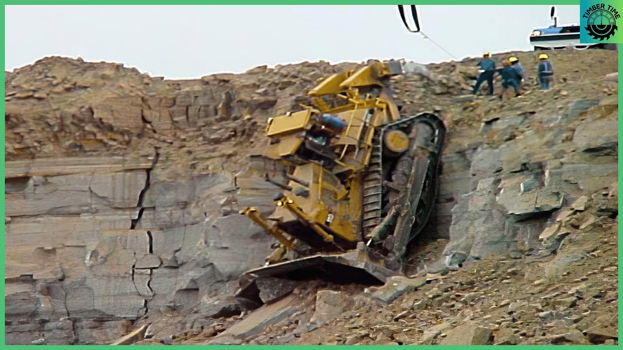 Mind-blowing Bulldozer & Excavator Operator Skills So Crazy You’d Think They’re Fake! #1