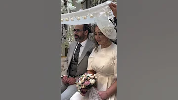 بله ساده و باوقار عروس قشنگمون 