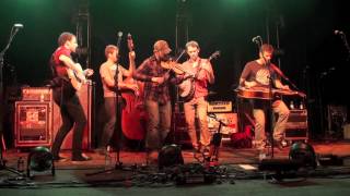 Infamous Stringdusters - Rovin -  Can't Put Out the Fire