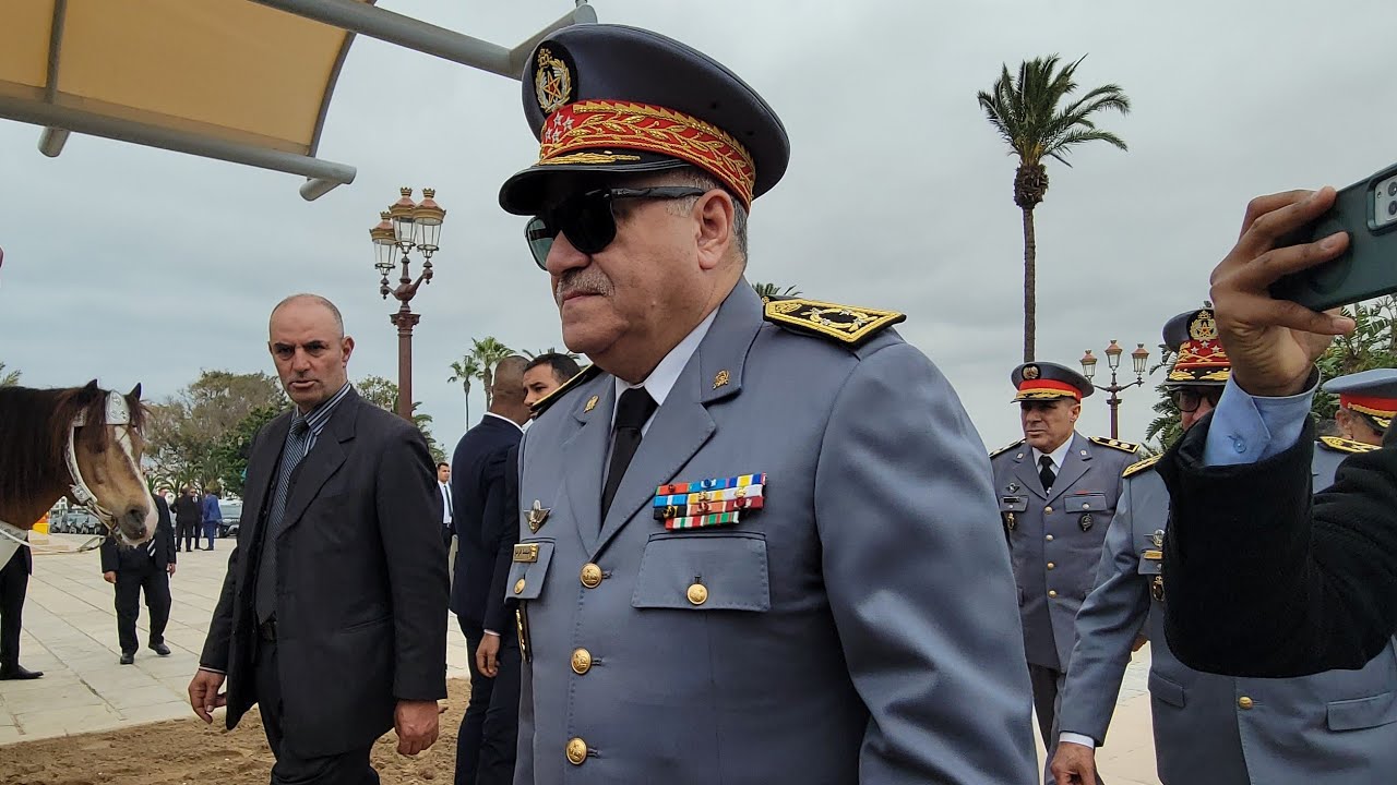 الجنرال حرمو يقود وفداً من القيادة العليا للدرك الملكي للترحم على روح محمد الخامس بالرباط