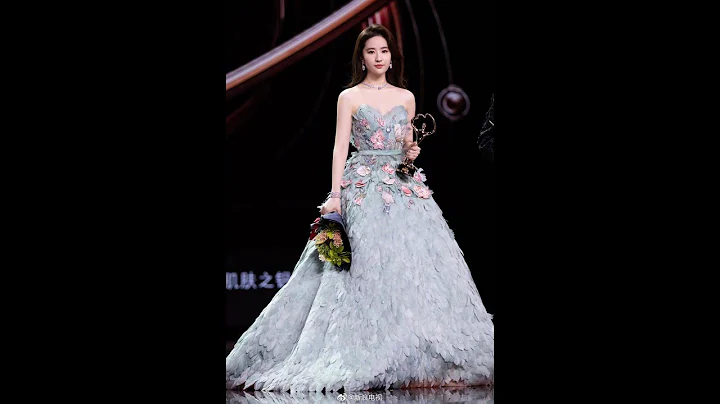 [2023.3.25] Liu Yifei Weibo Awards 2022 #liuyifei #crystalliu #yifeiliu #weibonight #meetyourself - DayDayNews