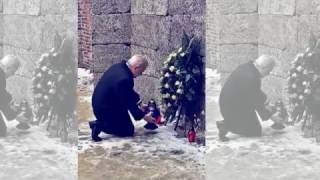 Commissioner Avramopoulos visits the Auschwitz-Birkenau camp in Poland