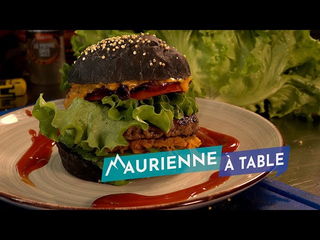 Maurienne A Table #17 Le burger d'Halloween