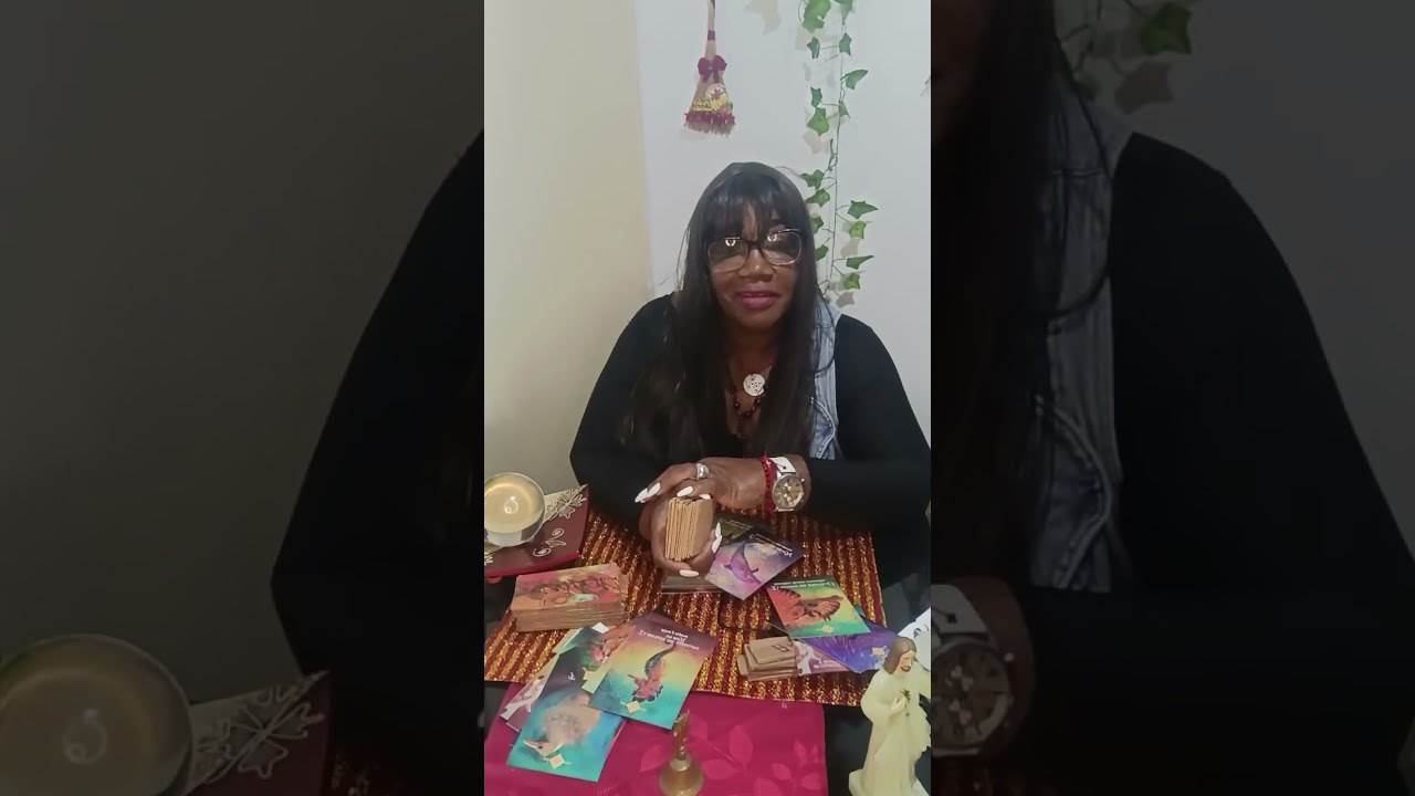  A Ex le dieron tierra de cementerio para quedarse con su dinero y con otra pareja.