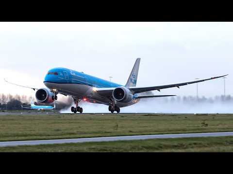 KLM B787-X Landing at EHAM