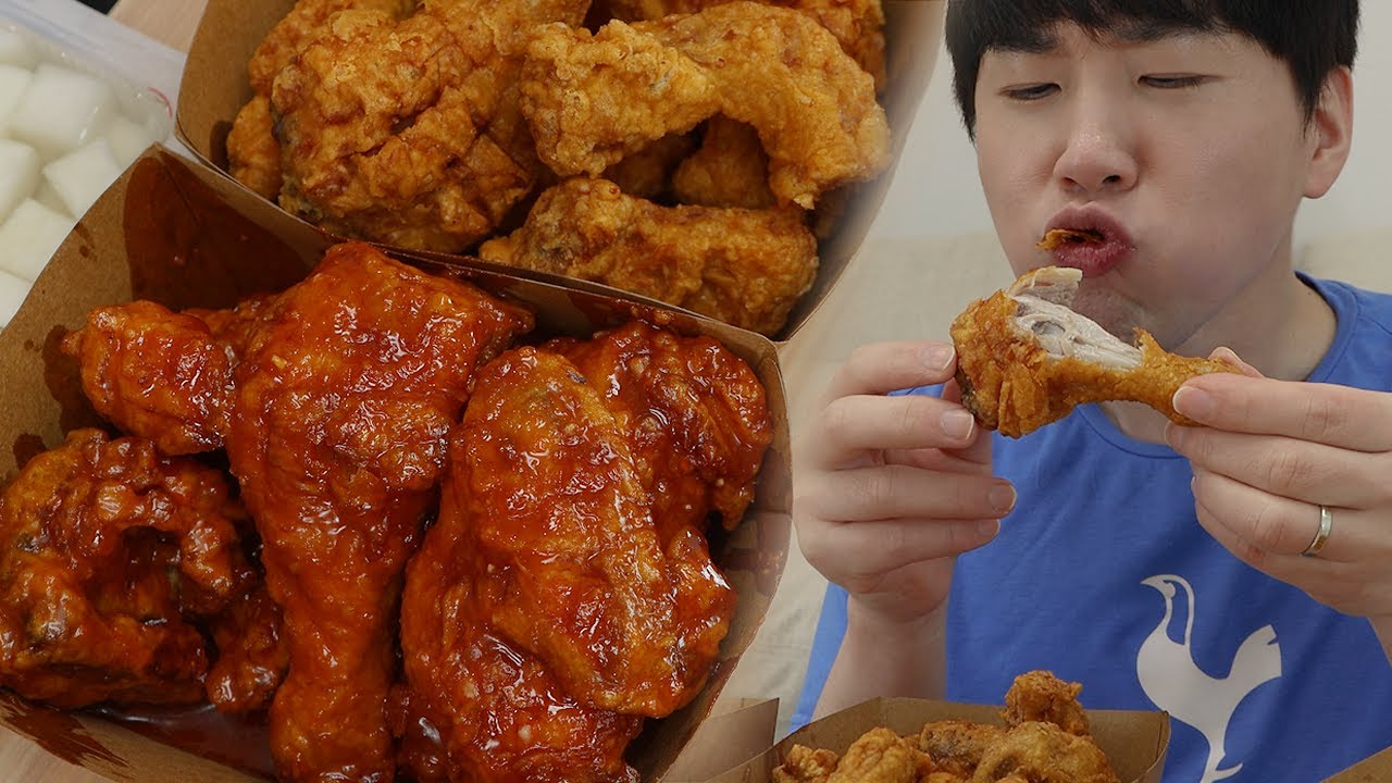 이 치킨이 이렇게 맛있었나요..? Is chicken this crispy..? Cinema Mukbang by DoNam