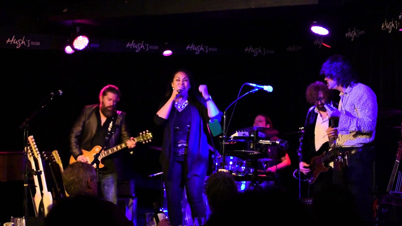 selena evangeline paul deslauriers band night time is bluesy christmas