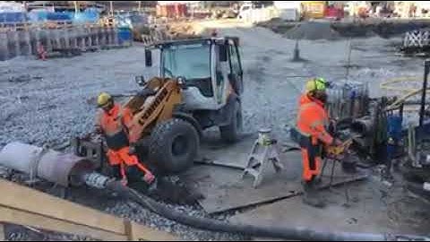 A Hütte HBR 608 working on Copenhagen motorway