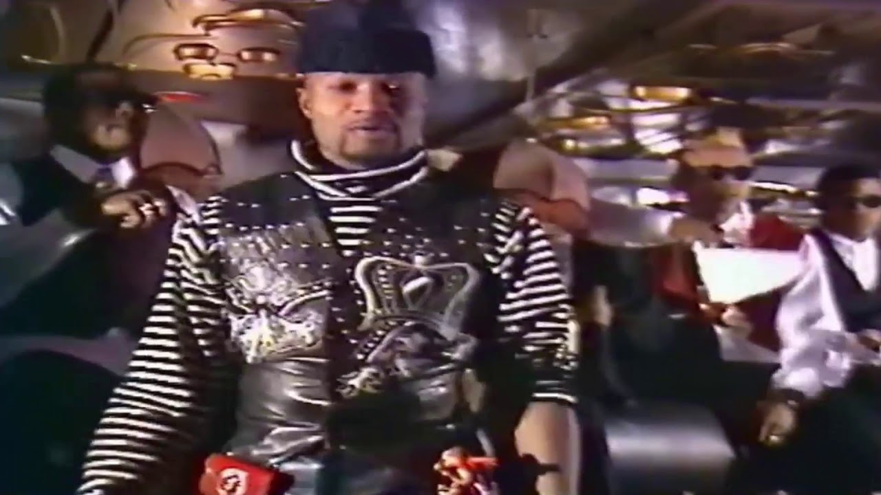 Watch Koffi Olomide - Amen (feat. Babia Ndonga) (Clip Officiel) on YouTube Watch Koffi Olomide - Amen (feat. Babia Ndonga) (Clip Officiel) on YouTube