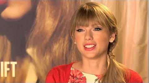 Taylor Swift New Song 'I Knew You Were Trouble' Preview: Singer Reveals Clip off New Album 'Red'