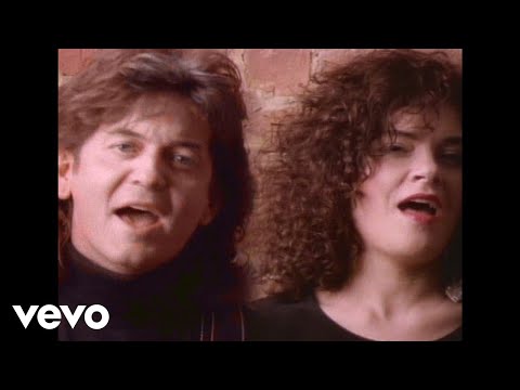 Rosanne Cash;Rodney Crowell - It's Such A Small Wo...