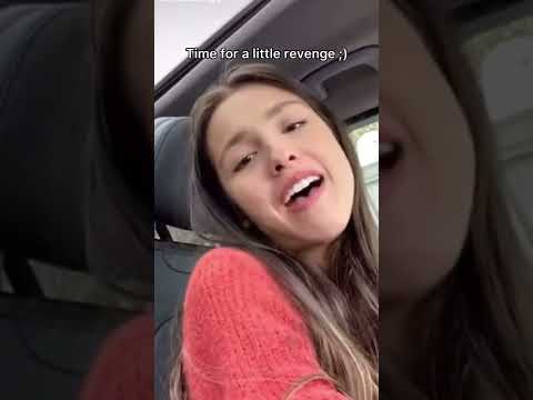 Olivia Rodrigo screaming to Taylor Swift in her car