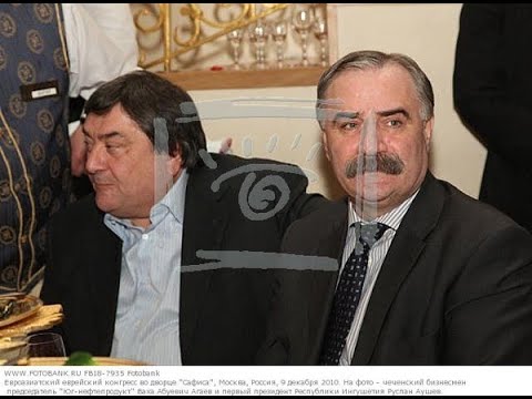 Руслан Аушев на похоронах своего брата Агаева Абу - Бакара (Ваха)