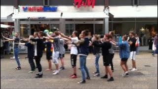 Macarena Dance Flashmob - SKALs 2011