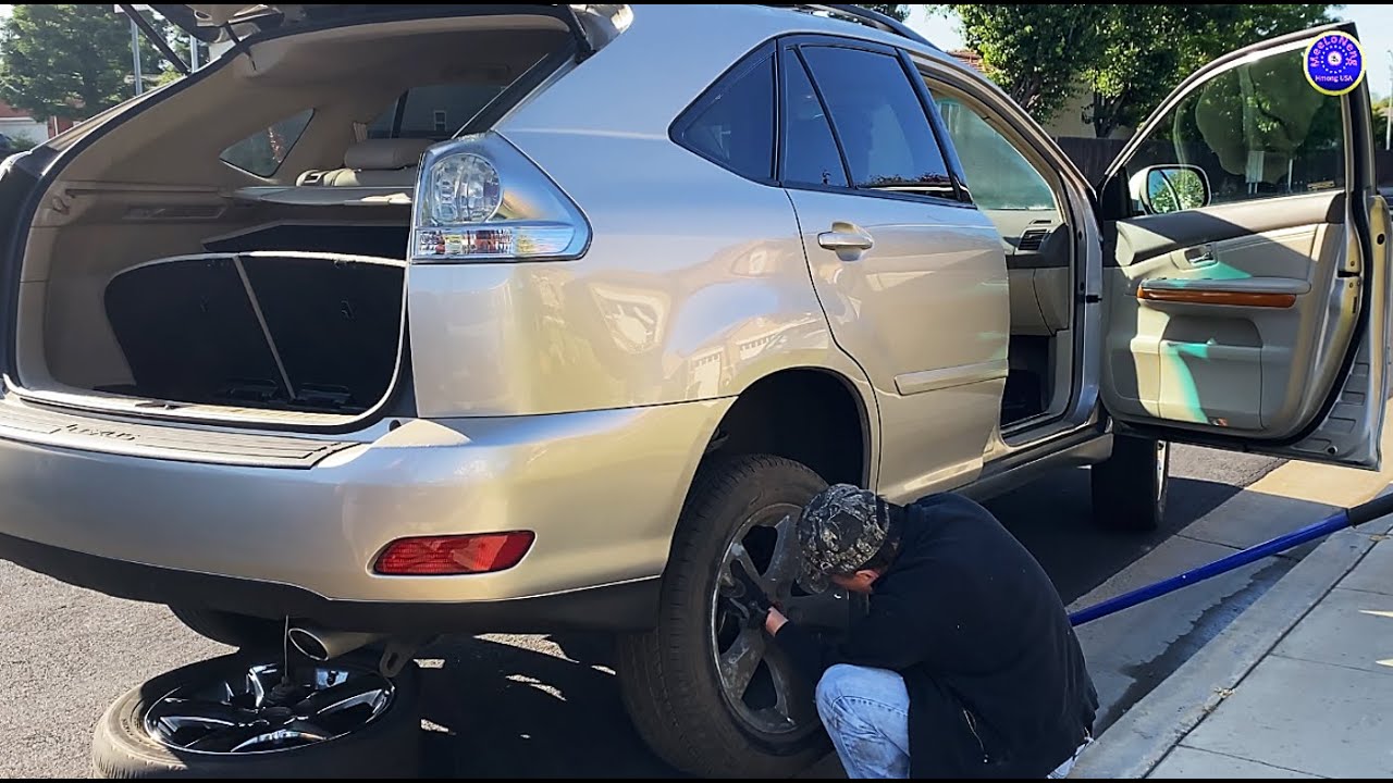 Qhia Pojniam Hloov Log Tsheb Tom Ib Tog Kev Lexus RX350