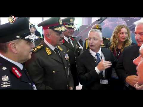 الفريق أحمد خليفة يعود إلى أرض الوطن عقب مشاركته فى فعاليات معرض دبى الدولى للطيران 2025