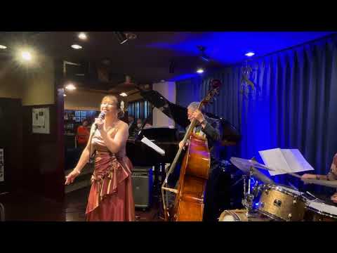 ホテルノルマンディ　パトリシア・カース　cover   美咲優