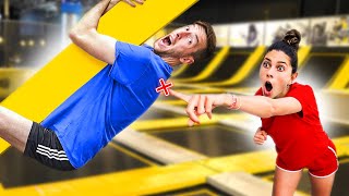 TIKKERTJE MAAR NIET IN DE HOOGTE.. (In Trampoline Park) #618