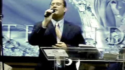 LEIF ESPINOSA  VIVIENDO