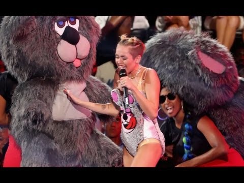 Miley Cyrus 2013 VMAs - Wild Performance with Robin Thicke!