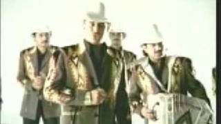 Video thumbnail of "LOS INVASORES DE NUEVO LEÓN - Moneda Sin Valor"