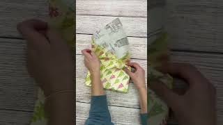 How to wrap a gift without using tape