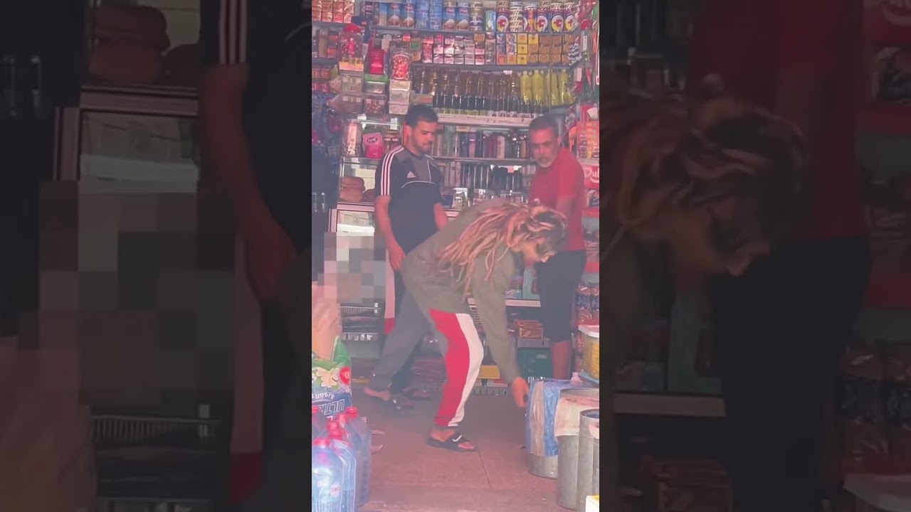 فنزازة بلبها مع مول لحانوت😂