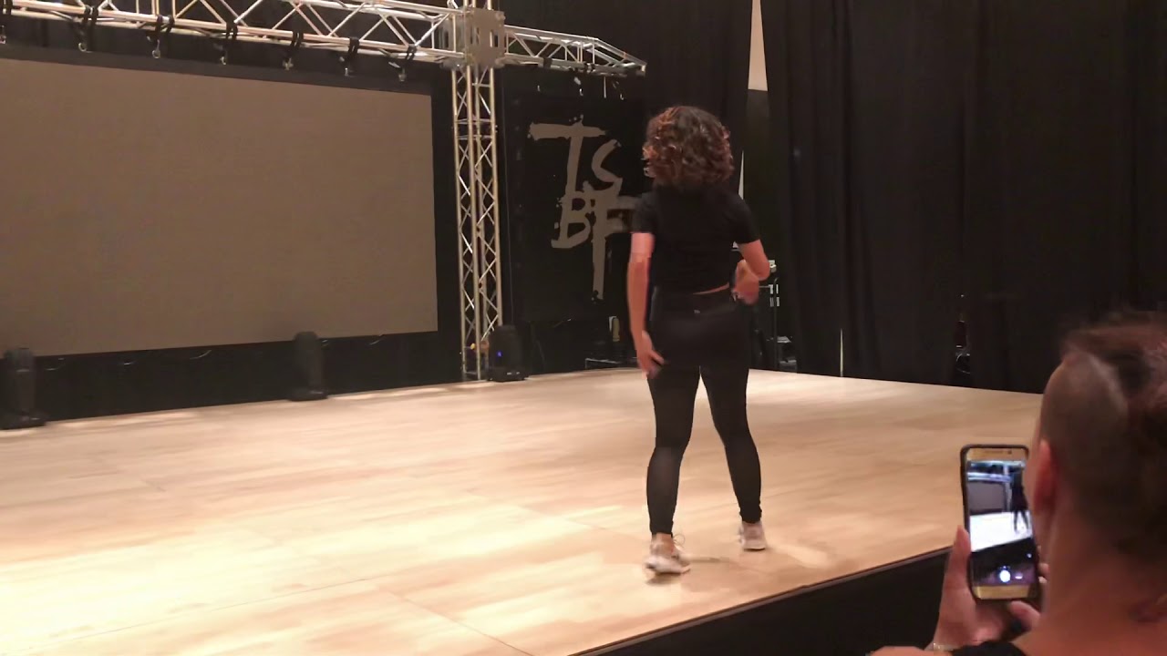 Body Movement Shine - Amneris Martinez TSBF2018