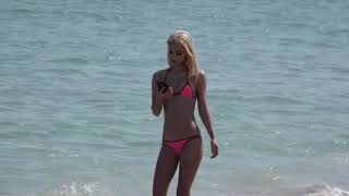 Seksi Girl  микро-бикини! Студентка на пляже
