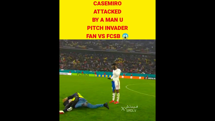 Casemiro Attacked by Man U Pitch Invader Fan vs FCSB 😱