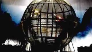 Shanghai Acrobats Show, Three Motorcycles In A Spire