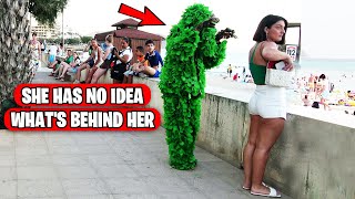 Bushman Prank: She has no Idea what's behind Her. Craziest Reactions