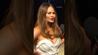Important PSA from #ChrissyTeigen 🚭