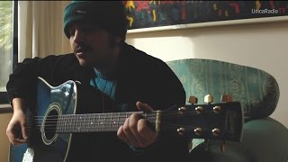 Video thumbnail of "Calcutta - Frosinone (Acoustic)"