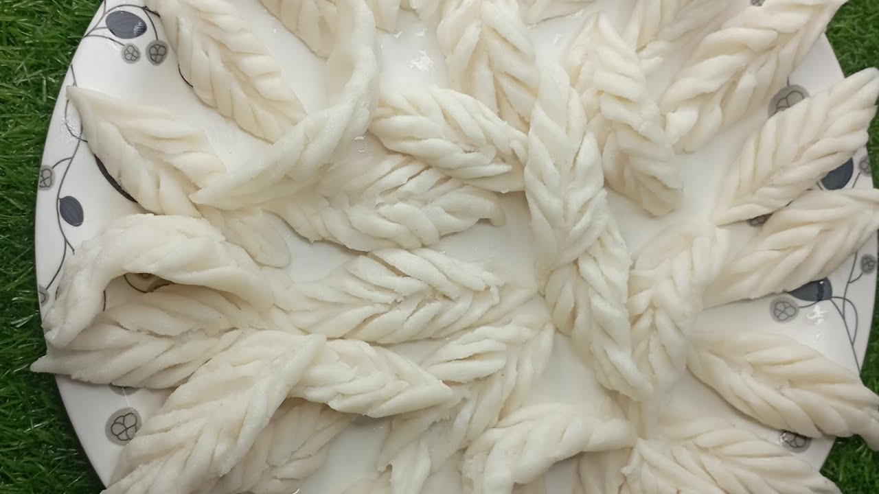 নিম পাতা পিঠে