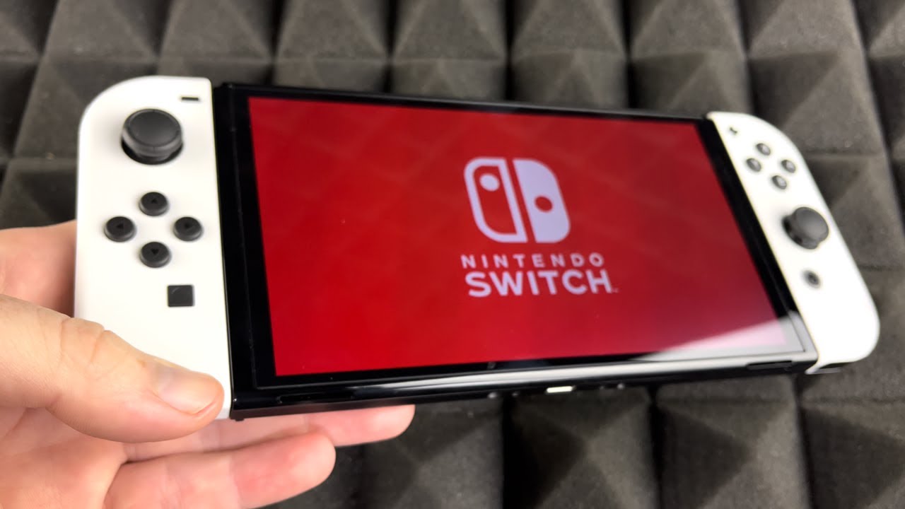 How to Attach Joy Cons to Nintendo Switch Oled - YouTube