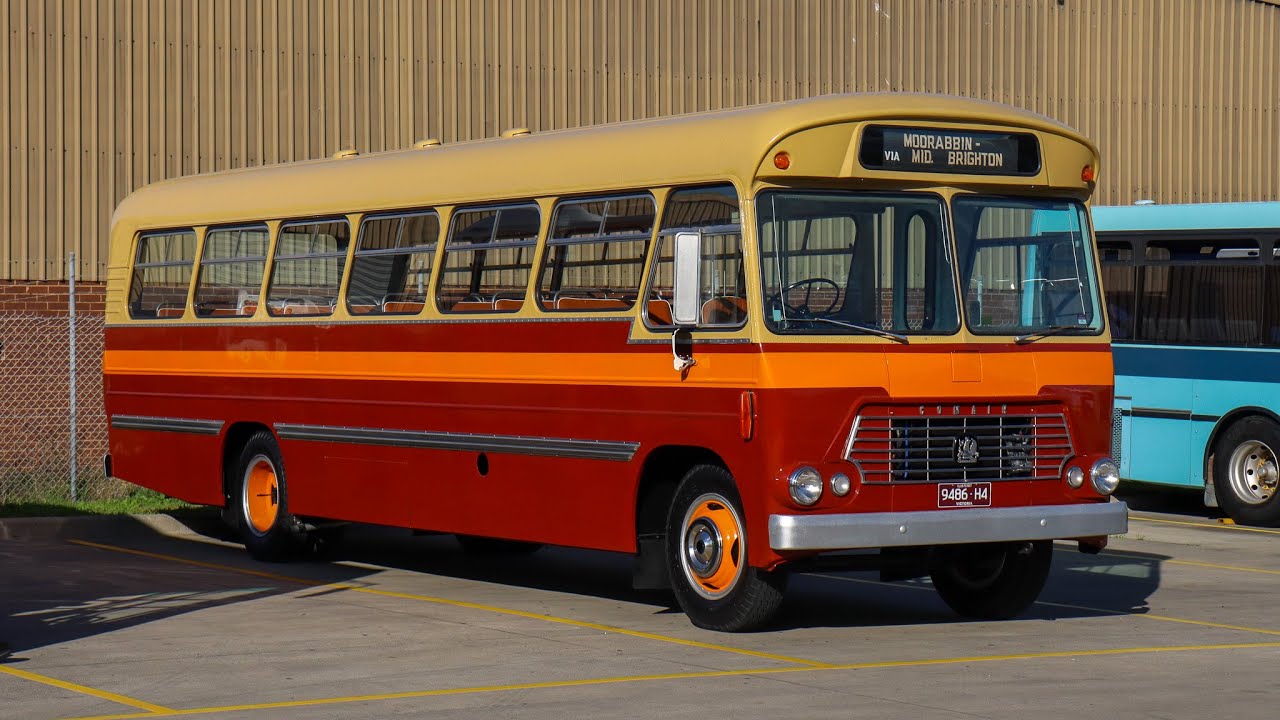 Moonee Valley Coaches 9486H4 Bedford Comair - YouTube
