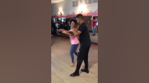 Joseph Medina and Britnee Rodriguez teaching at Salsa Salsa Dance Studio- Salsa Turn Pattern