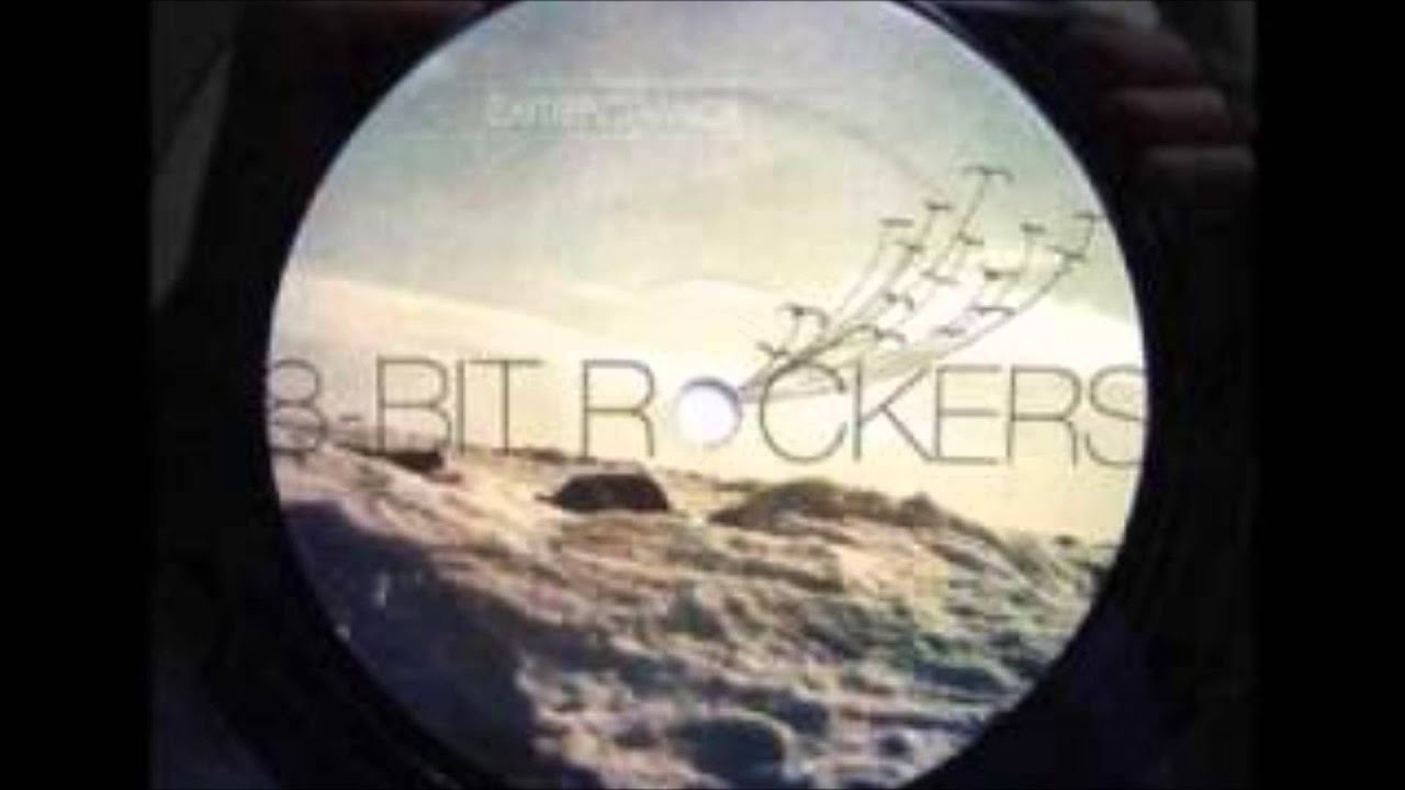 Sleduj 8bit Rockers - Squareballs (Arcade Hits) na YouTube
