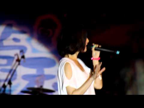 ２０１１０７２３基隆鎖管季活動，郭靜～想個不停