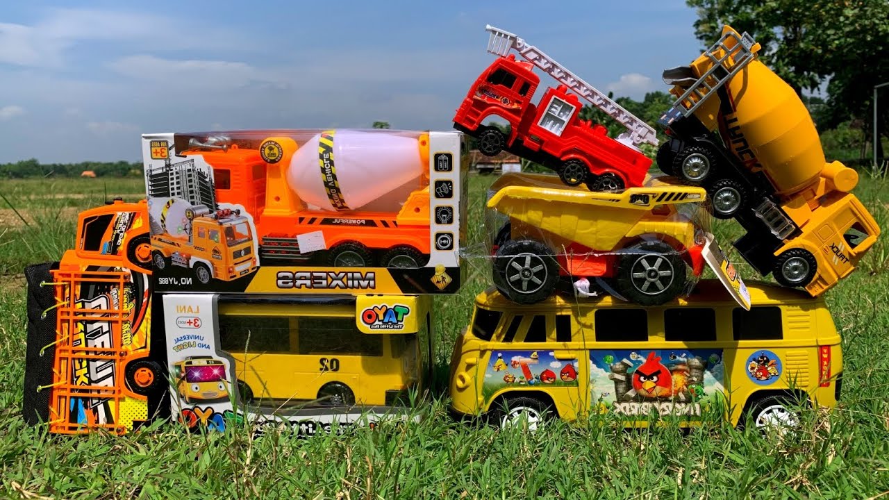 Unboxing Truk Oleng, Mobil Balap, Bus Telolet, Kereta Api, Truk Pemadam, Truk Tangki