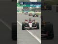 O Hamilton foi o primeiro, mas seguiram-se vários carros parados... e bandeira vermelha 🤯