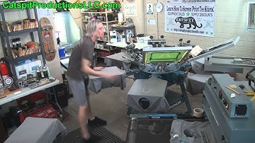 How To Screen Print: 2 Color Catspit T-Shirt Printing With Flash