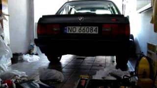 BMW e30 startup