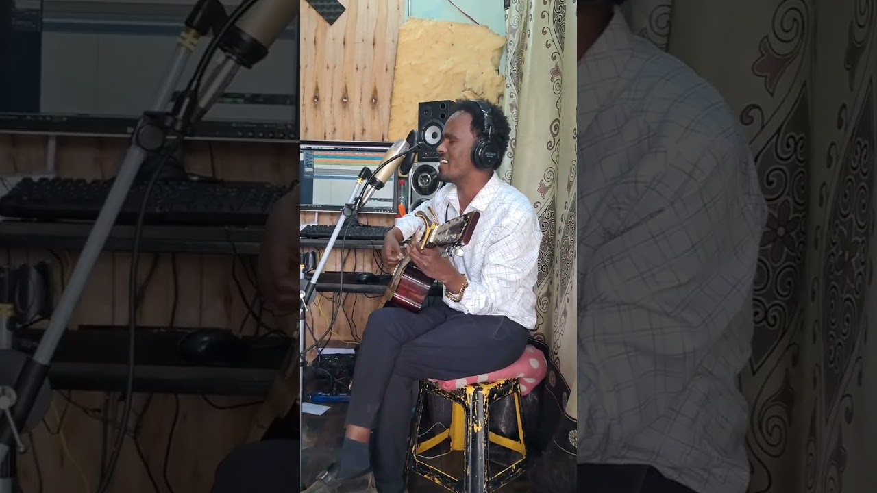 Farfannaa Afaan oromoo Singer  Mengistu Bekele
