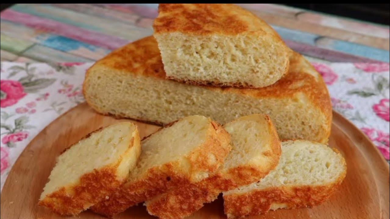 Белый хлеб на сковороде рецепт. Хлеб на сковороде без дрожжей. Домашний хлеб на сковороде. Хлеб на сковородке на дрожжах. Кабардинский домашний хлеб.